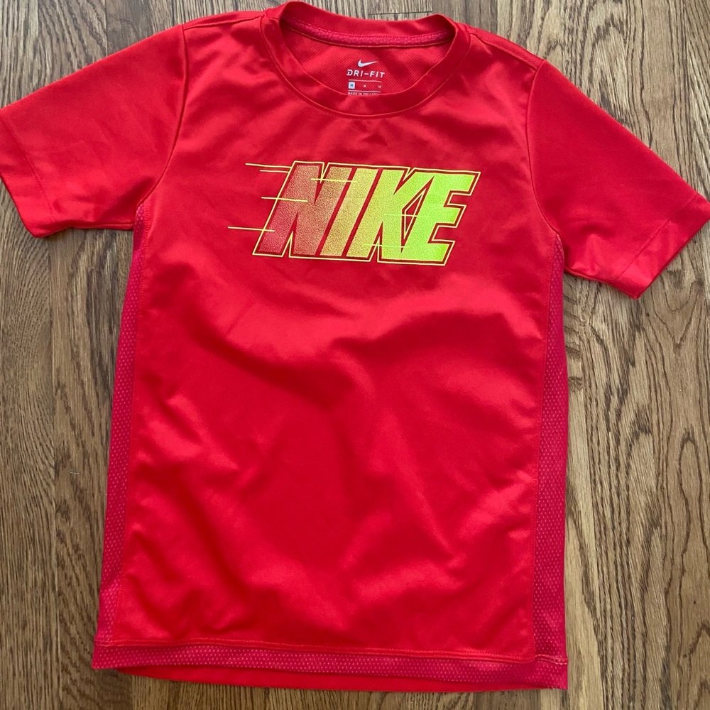 NIKE short sleeve T-shirt